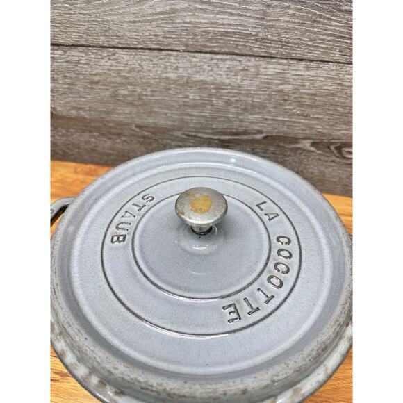 Vintage STAUB #24 Cast Iron Dutch Oven Cocotte Graphite Grey Made in France 4 Qt - Picture 4 of 11